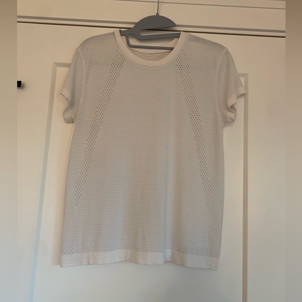 Lululemon Train to Be Tee